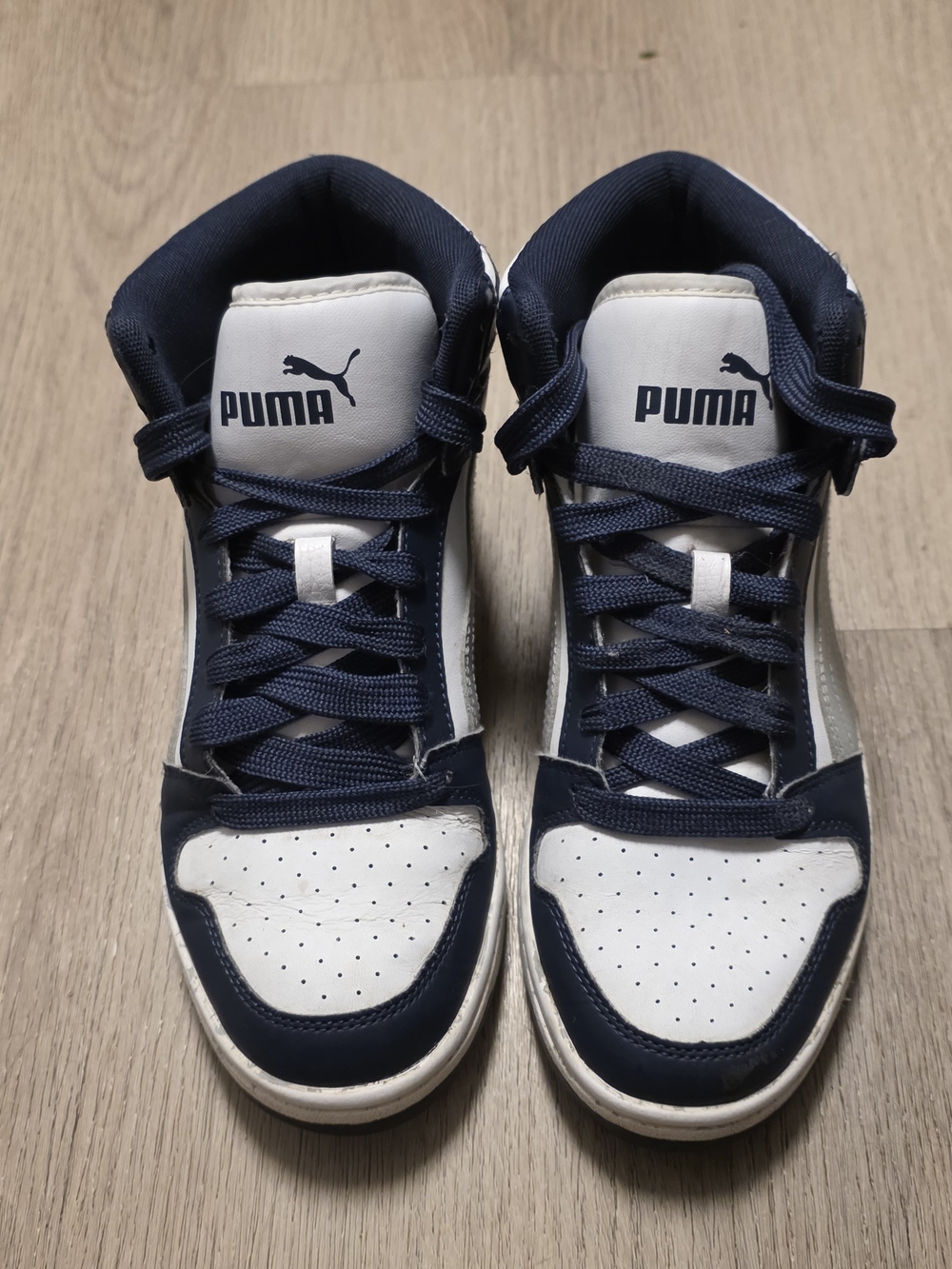 PUMA Renound LayUp 385615-02 (Marble) Kid's Navy and White High-Top Sneakers 5.5